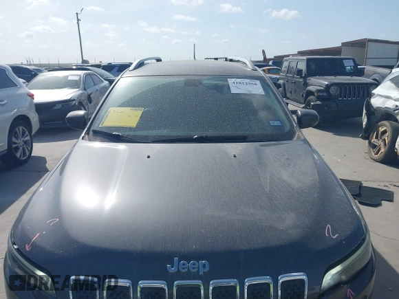 2019 Jeep Cherokee Latitude Plus with VIN 1C4PJLLB0KD382309, listed as a IAAI auction lot 41812968 with 144,368 mi miles. Bid and sale history available at carsss.com. Image 13.