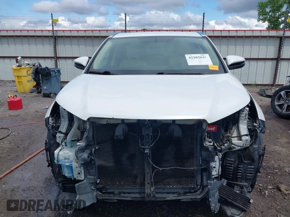 2015 Toyota Highlander XLE z VIN 5TDKKRFHXFS072625, wystawiony jako IAAI lot #42202616 z przebiegiem 121 337 mil mil oraz . Historia ofert i sprzedaży dostępna na DreamBid. Obrazek 13.