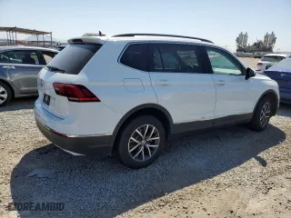 2020 Volkswagen Tiguan SE with VIN 3VV3B7AX1LM069603, listed as a Copart auction lot 51804315 with 24,489 mi miles and Clean Title. Bid and sale history available at carsss.com. Image 3.
