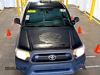 2013 Toyota Tacoma z VIN 5TFNX4CN9DX029526, wystawiony jako IAAI lot #42402447 z przebiegiem 138 046 mil mil oraz . Historia ofert i sprzedaży dostępna na DreamBid. Obrazek 1.