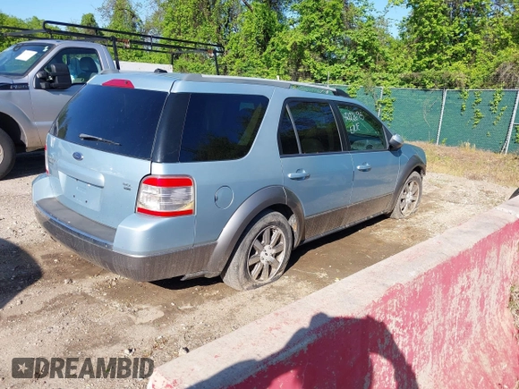 2008 Ford Taurus X SEL with VIN 1FMDK05W08GA43003, listed as a IAAI auction lot 42122695 with 105,484 mi miles and . Bid and sale history available at DreamBid. Image 4.
