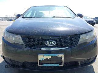 2012 Kia Forte EX z VIN KNAFU4A27C5506225, wystawiony jako IAAI lot #42107589 z przebiegiem 166 009 mil mil oraz . Historia ofert i sprzedaży dostępna na DreamBid. Obrazek 6.