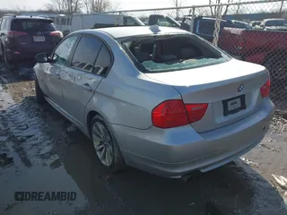 2011 BMW 3 Series 328i xDrive with VIN WBAPK7G50BNN78881, listed as a IAAI auction lot 41694260 with 1 mi miles. Bid and sale history available at carsss.com. Image 3.