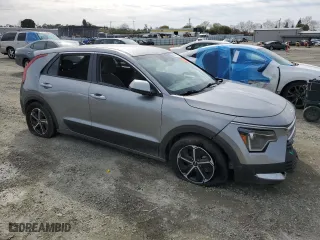 2023 Kia Niro LX with VIN KNDCP3LE6P5081925, listed as a Copart auction lot 49551135 with 94,854 mi miles and Salvage Title. Bid and sale history available at carsss.com. Image 4.