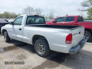 2001 Dodge Dakota with VIN 1B7FL26XX1S249462, listed as a IAAI auction lot 42003993 with 228,398 mi miles. Bid and sale history available at carsss.com. Image 3.