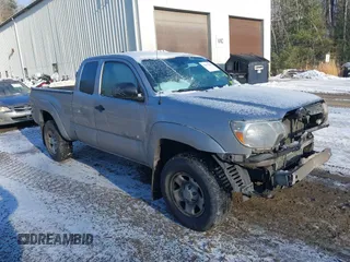 2015 Toyota Tacoma z VIN 5TFUX4EN5FX034881, wystawiony jako IAAI lot #41172482 z przebiegiem 162 962 mil mil oraz . Historia ofert i sprzedaży dostępna na DreamBid. Obrazek 1.