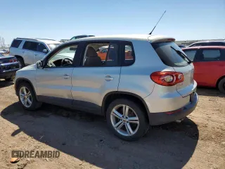 2010 Volkswagen Tiguan S with VIN WVGAV7AX7AW531751, listed as a Copart auction lot 44072965 with 141,838 mi miles and Clean title. Bid and sale history available at DreamBid. Image 2.