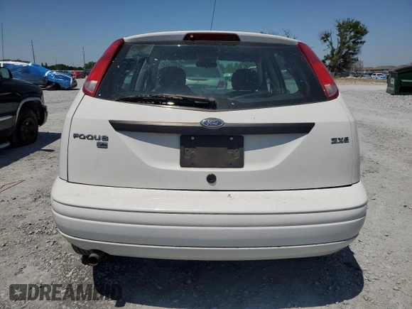 2005 Ford Focus S with VIN 3FAFP37N65R120732, listed as a Copart auction lot 52451995 with 118,612 mi miles and Clean Title. Bid and sale history available at carsss.com. Image 6.