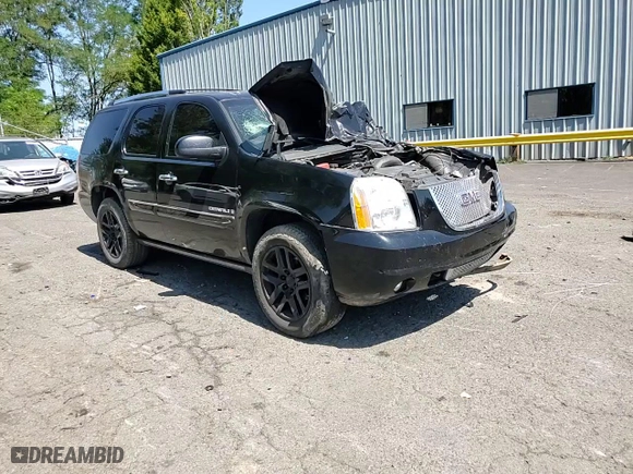 2007 GMC Yukon Denali with VIN 1GKFK63897J300184, listed as a Copart auction lot 66317114 with 0 mi miles and Salvage Title. Bid and sale history available at carsss.com. Image 12.