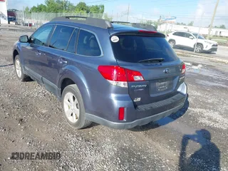 2013 Subaru Outback Premium z VIN 4S4BRCCC9D3314946, wystawiony jako IAAI lot #42327563 z przebiegiem 103 452 mil mil oraz . Historia ofert i sprzedaży dostępna na DreamBid. Obrazek 3.