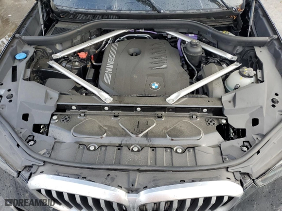 2024 BMW X5 xDrive40i with VIN 5UX23EU00R9U62752, listed as a Copart auction lot 85104184 with 23,547 mi miles and Salvage Title. Bid and sale history available at carsss.com. Image 14.