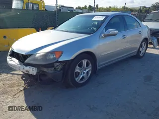 2006 Acura RL with VIN JH4KB16526C005234, listed as a IAAI auction lot 42130374 with 343,839 mi miles and . Bid and sale history available at DreamBid. Image 2.