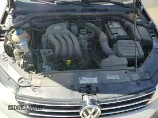 2015 Volkswagen Jetta S with VIN 3VW2K7AJ8FM262144, listed as a Copart auction lot 61647095 with 118,159 mi miles and Salvage title. Bid and sale history available at DreamBid. Image 11.
