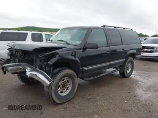 1999 Chevrolet Suburban with VIN 3GNGK26J8XG220021, listed as a IAAI auction lot 42145815 with 172,956 mi miles and . Bid and sale history available at DreamBid. Image 2.