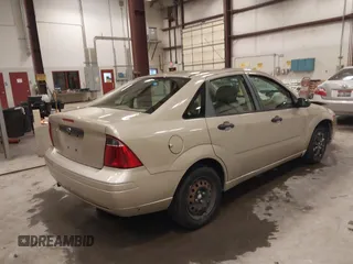 2007 Ford Focus S с VIN 1FAFP34N87W190236, выставлен на аукционе IAAI как лот 39851045 с пробегом 130 835 миль миль и . История ставок и продаж доступна на DreamBid. Изображение 4.