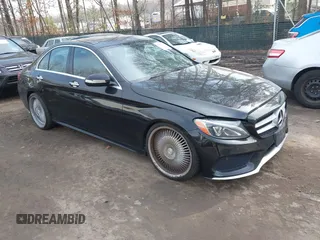 2015 Mercedes-Benz C-Class C 400 with VIN 55SWF6GB6FU010138, listed as a IAAI auction lot 41698016 with 150,824 mi miles. Bid and sale history available at carsss.com. Image 1.