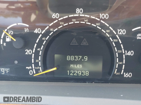 2003 Mercedes-Benz S-Class 4.3L with VIN WDBNG70J73A377067, listed as a IAAI auction lot 42137032 with 122,938 mi miles. Bid and sale history available at carsss.com. Image 7.