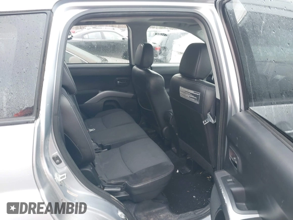2009 Mitsubishi Outlander SE z VIN JA4MT31W89Z003101, wystawiony jako IAAI lot #41487678 z przebiegiem 90 226 mil mil oraz . Historia ofert i sprzedaży dostępna na DreamBid. Obrazek 8.