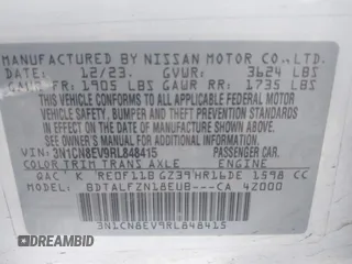 2024 Nissan Versa SV z VIN 3N1CN8EV9RL848415, wystawiony jako IAAI lot #42069381 z przebiegiem 36 904 mil mil oraz . Historia ofert i sprzedaży dostępna na DreamBid. Obrazek 9.