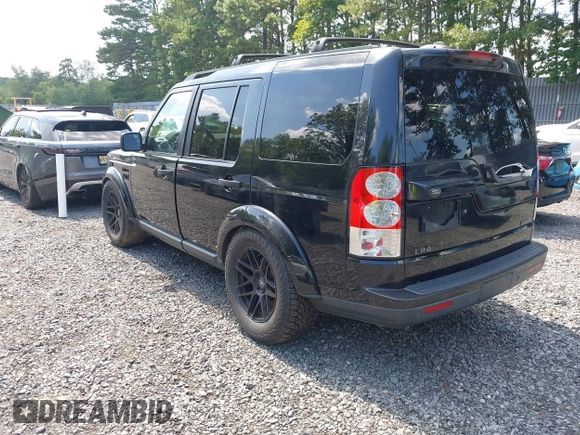 2013 Land Rover LR4 HSE z VIN SALAG2D45DA670046, wystawiony jako IAAI lot #42838676 z przebiegiem 137 998 mil mil oraz . Historia ofert i sprzedaży dostępna na DreamBid. Obrazek 3.