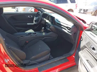 2024 Ford Mustang EcoBoost z VIN 1FA6P8TH8R5146979, wystawiony jako IAAI lot #42017450 z przebiegiem 6 253 mil mil oraz . Historia ofert i sprzedaży dostępna na DreamBid. Obrazek 5.