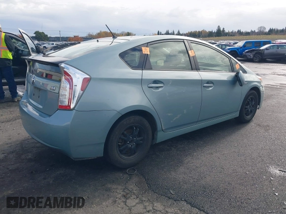 2013 Toyota Prius One with VIN JTDKN3DU4D5692684, listed as a IAAI auction lot 40895711 with Not Provided miles and . Bid and sale history available at DreamBid. Image 4.