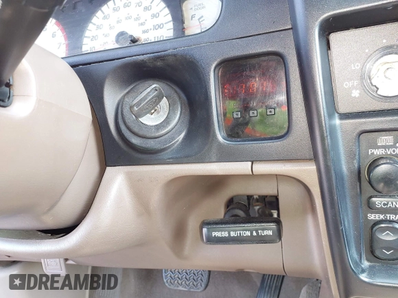2004 Toyota Tacoma PreRunner z VIN 5TEGN92N94Z439622, wystawiony jako IAAI lot #42104813 z przebiegiem 343 675 mil mil oraz . Historia ofert i sprzedaży dostępna na DreamBid. Obrazek 11.