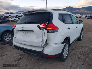 2017 Nissan Rogue SL with VIN 5N1AT2MV5HC758855, listed as a IAAI auction lot 40600596 with 101,071 mi miles. Bid and sale history available at carsss.com. Image 6.