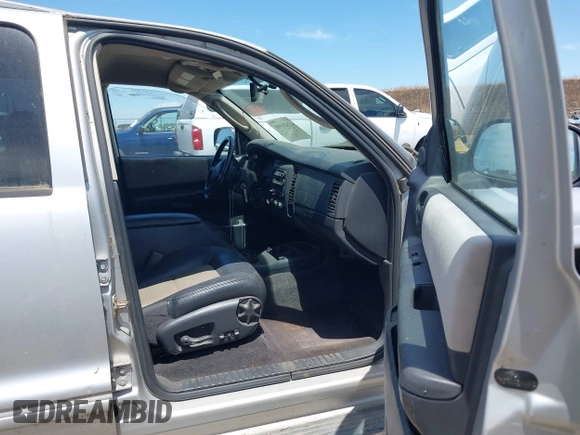 2003 Dodge Durango R/T with VIN 1D8HS78Z63F531134, listed as a IAAI auction lot 42826958 with 202,993 mi miles and . Bid and sale history available at DreamBid. Image 5.
