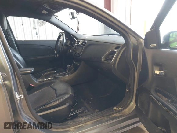 2013 Chrysler 200 Limited with VIN 1C3CCBCG9DN701934, listed as a IAAI auction lot 42096196 with 165,839 mi miles. Bid and sale history available at carsss.com. Image 5.