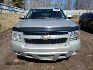 2007 Chevrolet Suburban LTZ with VIN 1GNFK163X7R422799, listed as a Copart auction lot 49281675 with 230,916 mi miles and Clean Title. Bid and sale history available at carsss.com. Image 5.