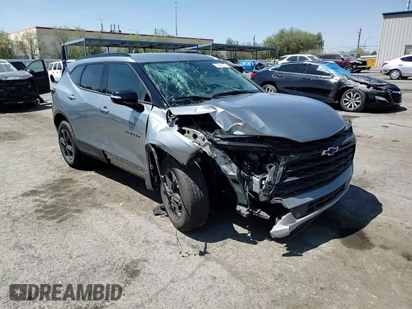 2024 Chevrolet Blazer LT z VIN 3GNKBDRS2RS162790, wystawiony jako Copart lot #65493214 z przebiegiem 4 240 mil mil oraz Szkoda całkowita • Salvage title. Historia ofert i sprzedaży dostępna na DreamBid. Obrazek 10.