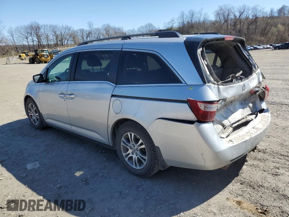 2011 Honda Odyssey EX-L with VIN 5FNRL5H69BB104978, listed as a Copart auction lot 52332375 with 221,526 mi miles and Non Repairable. Bid and sale history available at DreamBid. Image 2.