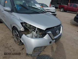 2020 Nissan Kicks SV with VIN 3N1CP5CV1LL506511, listed as a IAAI auction lot 41743393 with 59,869 mi miles. Bid and sale history available at carsss.com. Image 6.