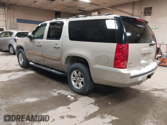 2007 GMC Yukon XL SLT with VIN 1GKFK163X7J225868, listed as a IAAI auction lot 41549662 with 169,395 mi miles. Bid and sale history available at carsss.com. Image 3.