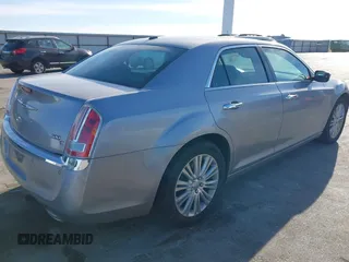 2014 Chrysler 300 C with VIN 2C3CCAKG3EH212936, listed as a IAAI auction lot 40921649 with 153,000 mi miles and . Bid and sale history available at carsss.com. Image 4.
