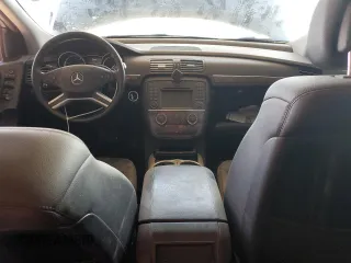 2011 Mercedes-Benz R with VIN 4JGCB2FE4BA127655, listed as a Copart auction lot 54086865 with 152,766 mi miles and Clean Title. Bid and sale history available at carsss.com. Image 8.