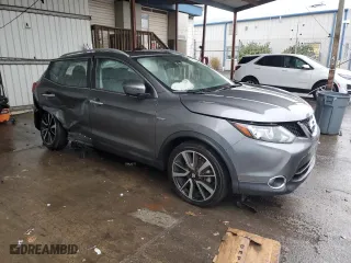 2017 Nissan Rogue Sport S with VIN JN1BJ1CR2HW129018, listed as a Copart auction lot 69423132 with 60,430 mi miles. Bid and sale history available at carsss.com. Image 4.