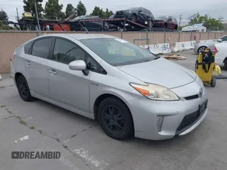 2014 Toyota Prius Four with VIN JTDKN3DU4E1748583, listed as a IAAI auction lot 42044872 with 215,032 mi miles. Bid and sale history available at carsss.com. Image 1.
