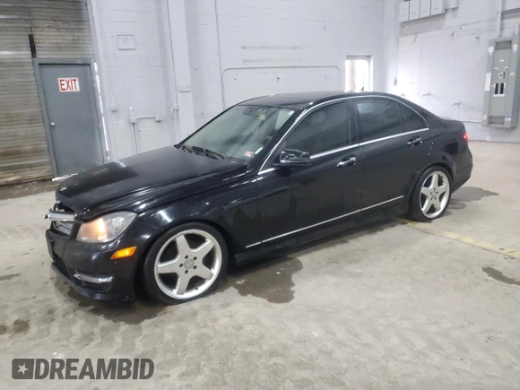 2012 Mercedes-Benz C 300 Sport with VIN WDDGF8BB3CR225609, listed as a Copart auction lot 57997535 with 171,290 mi miles and Clean title. Bid and sale history available at DreamBid. Image 1.