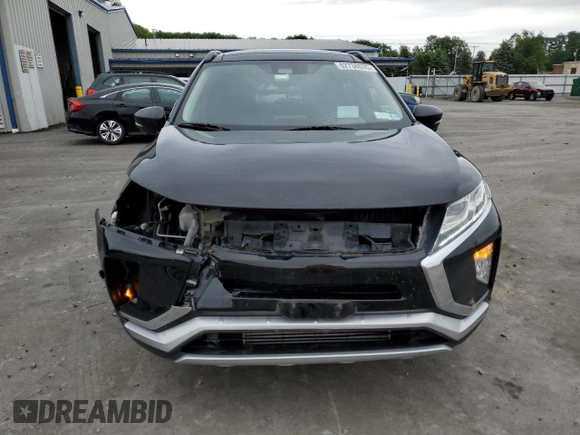 2018 Mitsubishi Eclipse Cross SE z VIN JA4AT5AAXJZ051013, wystawiony jako Copart lot #62738635 z przebiegiem 106 326 mil mil oraz Szkoda całkowita • Salvage title. Historia ofert i sprzedaży dostępna na DreamBid. Obrazek 5.