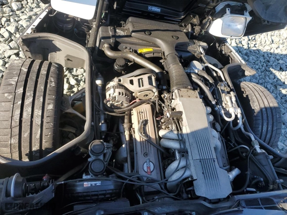 1989 Chevrolet Corvette with VIN 1G1YY2188K5117660, listed as a Copart auction lot 87948715 with 33,388 mi miles and Salvage Title. Bid and sale history available at carsss.com. Image 11.