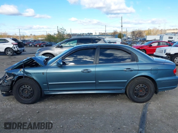 2004 Hyundai Sonata with VIN KMHWF25S14A094531, listed as a IAAI auction lot 40844423 with 108,792 mi miles. Bid and sale history available at carsss.com. Image 13.