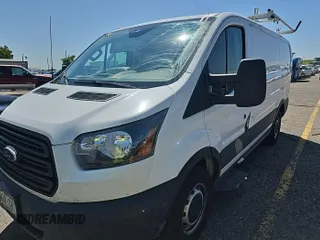 2019 Ford Transit z VIN 1FTYR1YM5KKB83053, wystawiony jako IAAI lot #42854173 z przebiegiem 196 257 mil mil oraz . Historia ofert i sprzedaży dostępna na DreamBid. Obrazek 4.