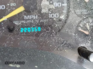 1999 Chevrolet Blazer Trailblazer z VIN 1GNDT13W4X2162282, wystawiony jako IAAI lot #41863705 z przebiegiem 220 358 mil mil oraz . Historia ofert i sprzedaży dostępna na DreamBid. Obrazek 7.