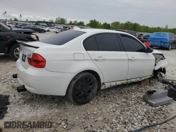 2007 BMW 3 Series 335i z VIN WBAVB73537PA85241, wystawiony jako Copart lot #57477645 z przebiegiem Nie podano mil oraz Czysty tytuł • Clean title. Historia ofert i sprzedaży dostępna na DreamBid. Obrazek 3.