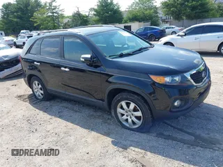 2013 Kia Sorento LX с VIN 5XYKT3A60DG406669, выставлен на аукционе IAAI как лот 42467941 с пробегом 109 773 миль миль и . История ставок и продаж доступна на DreamBid. Изображение 1.