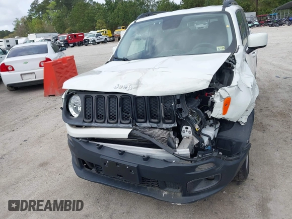 2017 Jeep Renegade Latitude with VIN ZACCJBBB7HPF65291, listed as a IAAI auction lot 41962386 with 45,705 mi miles. Bid and sale history available at carsss.com. Image 6.
