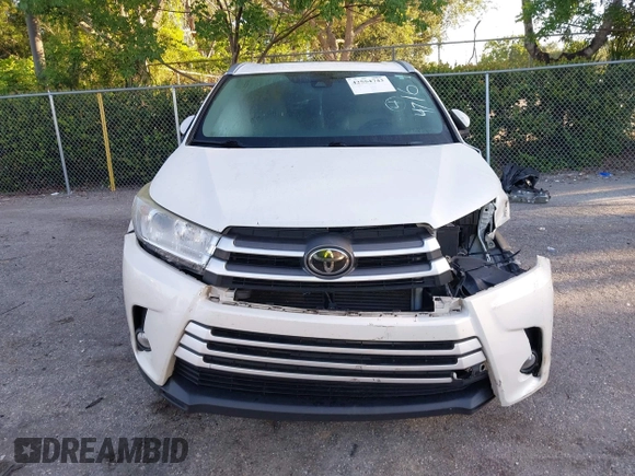 2018 Toyota Highlander SE with VIN 5TDKZRFH6JS534716, listed as a IAAI auction lot 42554743 with 154,636 mi miles and . Bid and sale history available at DreamBid. Image 13.