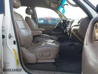 2003 Toyota Sequoia SR5 with VIN 5TDZT34A33S147241, listed as a IAAI auction lot 41137587 with 257,823 mi miles. Bid and sale history available at carsss.com. Image 5.